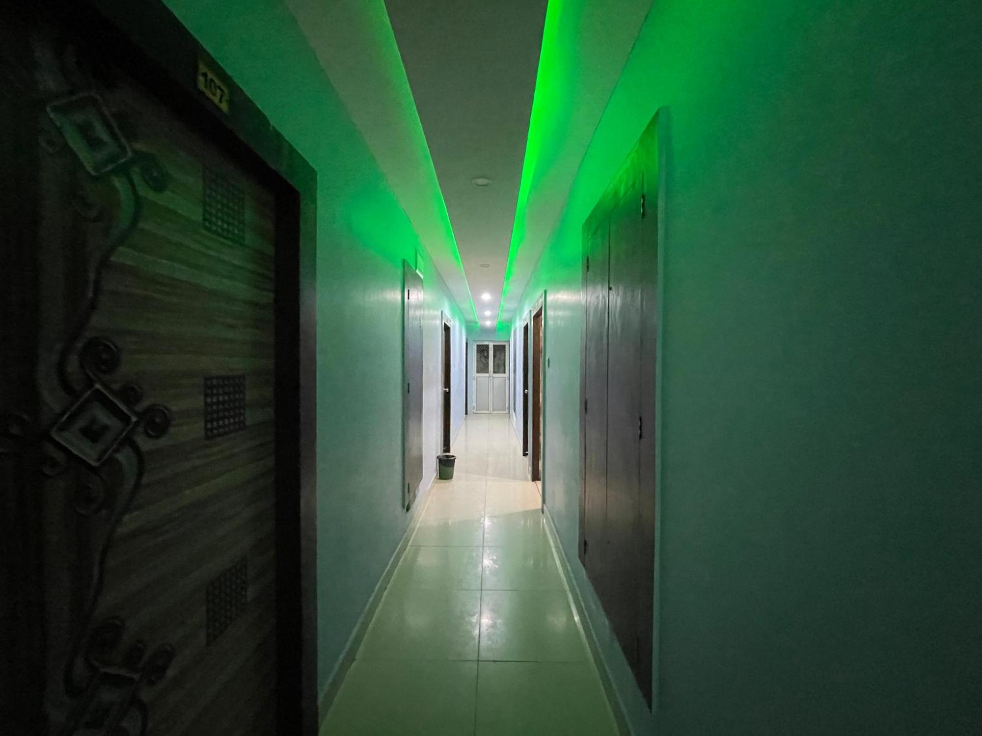 Hotel Seven Inn By Seven Group ปูรี ภายนอก รูปภาพ