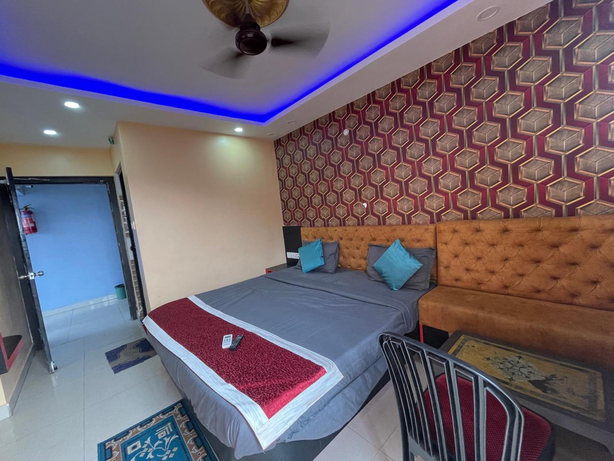 Hotel Seven Inn By Seven Group ปูรี ภายนอก รูปภาพ