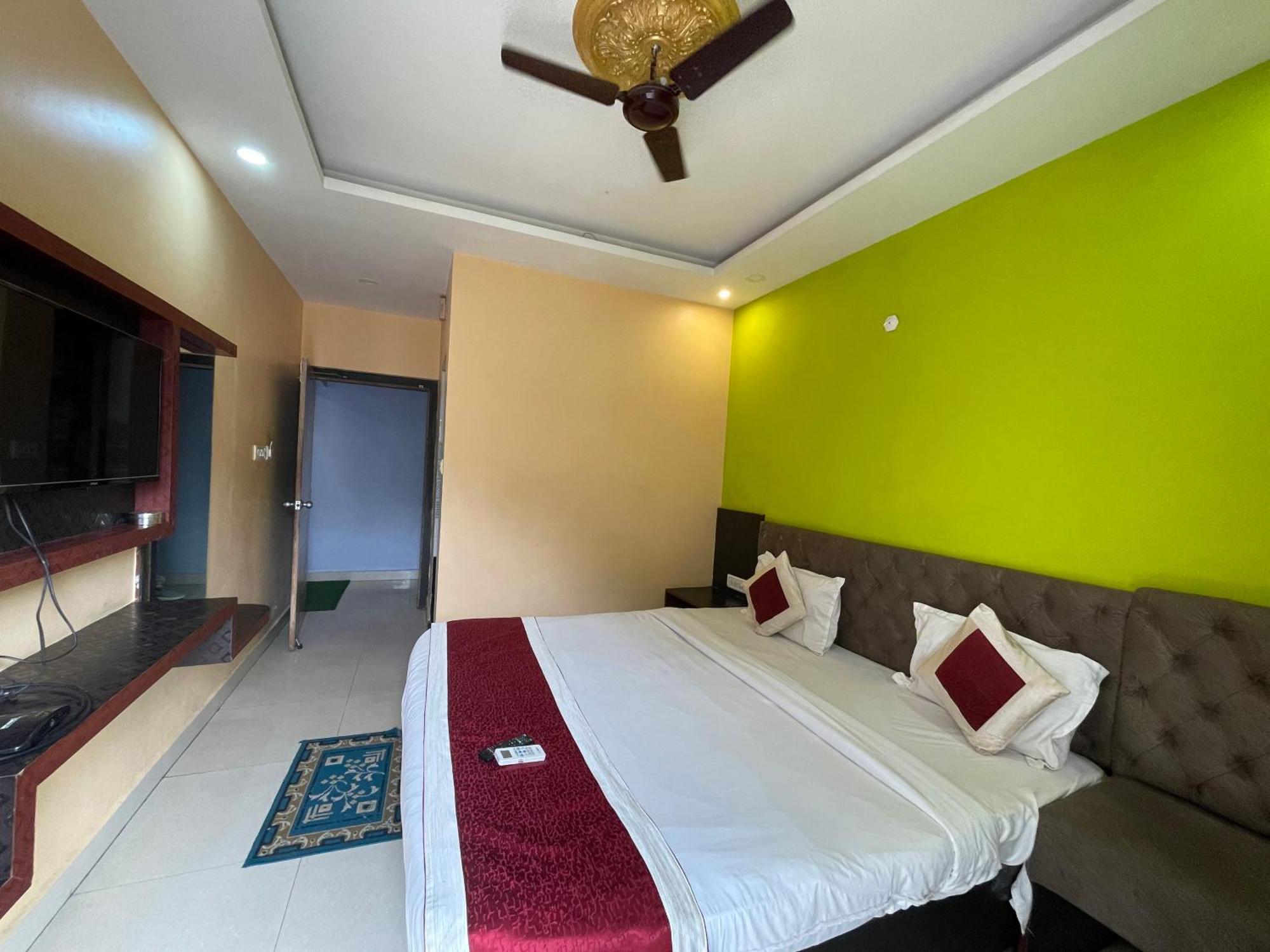 Hotel Seven Inn By Seven Group ปูรี ภายนอก รูปภาพ